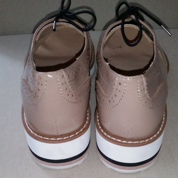 Zara Woman tan patent platform Oxford lace up shoes EUC - Picture 4 of 6